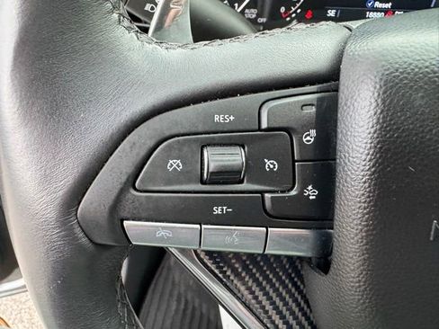 Used 2024 Cadillac XT6 Sport image 23