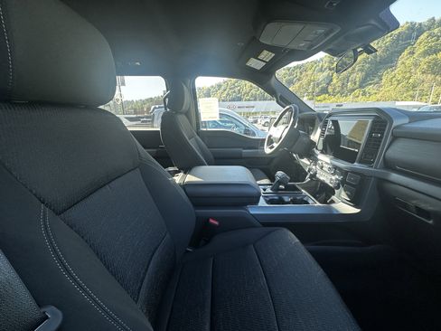 New 2025 Ford F150 XLT image 10
