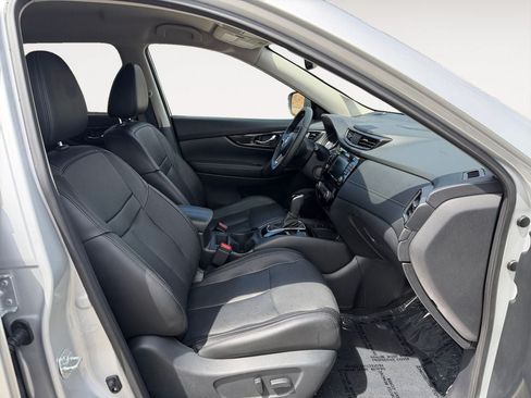 Used 2019 Nissan Rogue SL AWD/4WD image 24