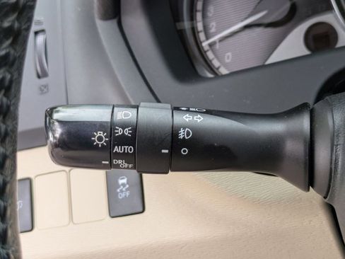 Used 2010 Toyota Venza image 10