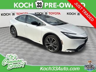 Used 2023 Toyota Prius XLE video 1