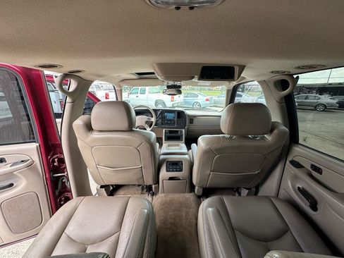 Used 2006 Chevrolet Suburban LTZ w/ Preferred Equipment Group AWD/4WD image 41