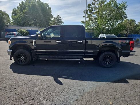 Used 2022 Ford F350 XLT w/ XLT Premium Package AWD/4WD image 2