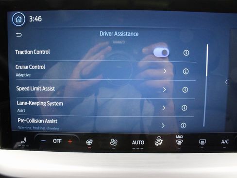 Used 2024 Ford Escape Platinum image 23