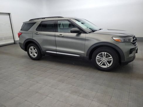 Used 2020 Ford Explorer XLT w/ Comfort Package image 11