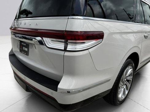 Used 2024 Lincoln Navigator L Reserve AWD/4WD image 17