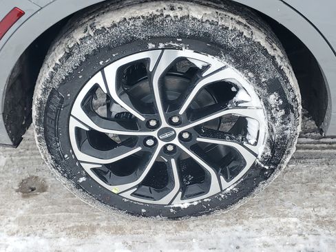 New 2026 Lincoln Nautilus Reserve image 5