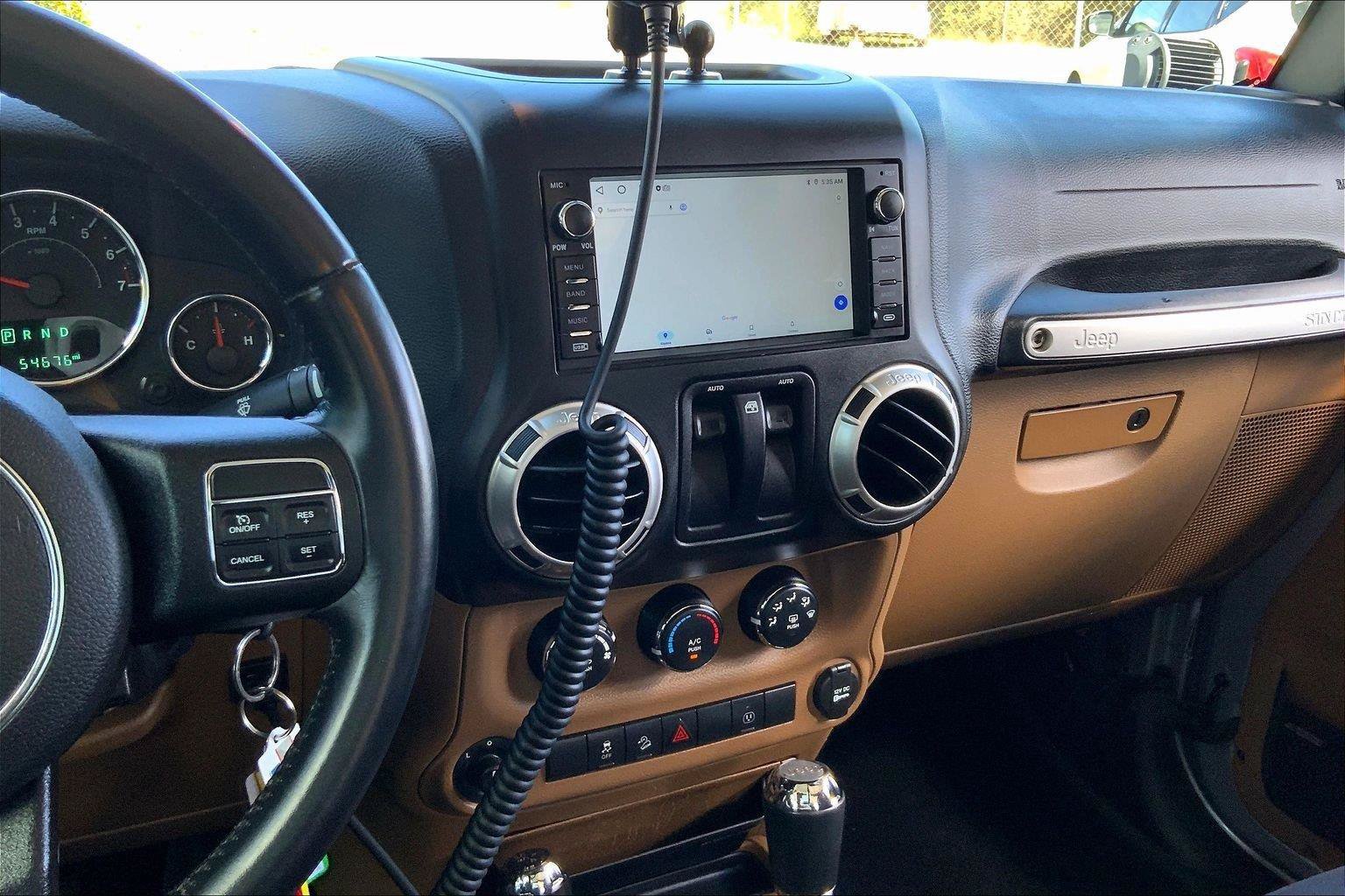 Certified 2016 Jeep Wrangler Rubicon w/ Power Convenience Group AWD/4WD image 6
