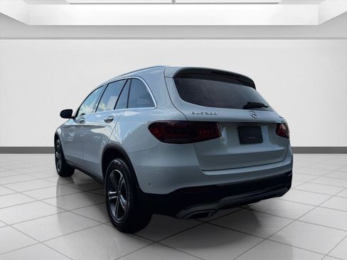 Used 2022 Mercedes-Benz GLC 300 4MATIC image 3