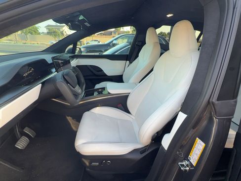 Used 2022 Tesla Model X Plaid AWD/4WD image 5