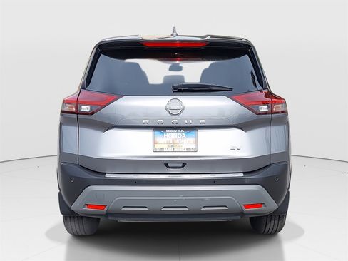 Used 2023 Nissan Rogue SV image 6