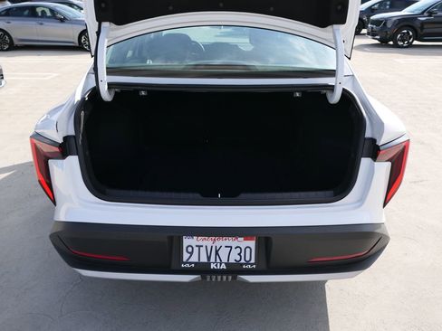 Used 2025 Kia K4 EX image 22