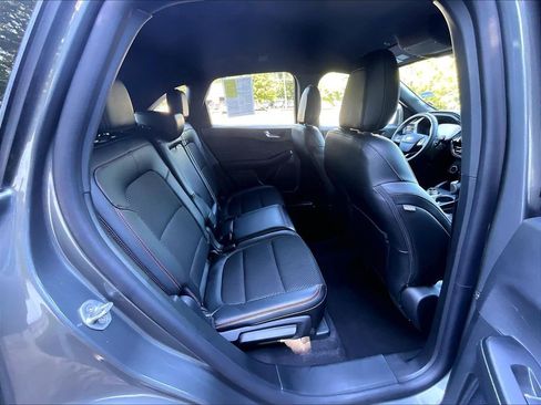 Used 2026 Ford Escape ST-Line AWD/4WD image 16