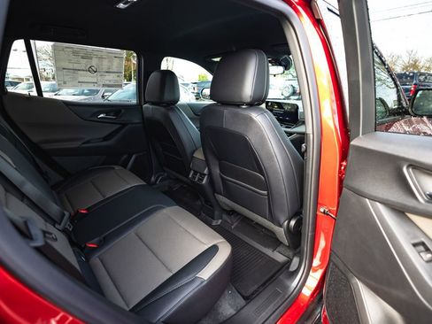 New 2026 Chevrolet Equinox LT w/ Convenience Package II image 31