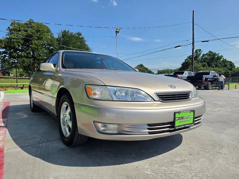 Used 1999 Lexus ES 330 FWD image 4