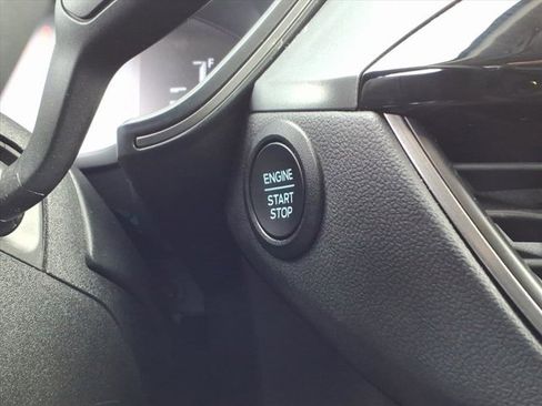 Used 2023 Ford Escape Active image 18