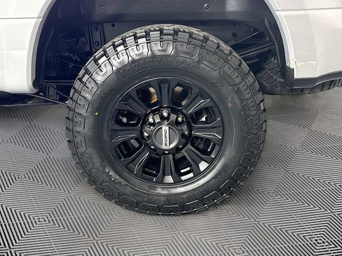 Used 2017 Ford F250 XLT w/ FX4 Off-Road Package AWD/4WD image 26
