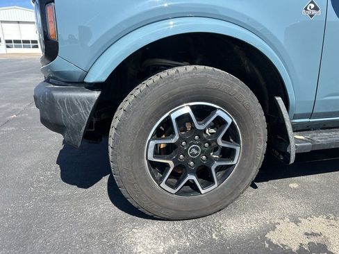 Used 2022 Ford Bronco Outer Banks image 16