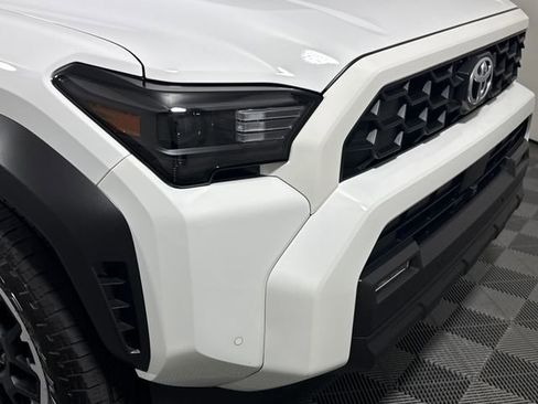 Used 2025 Toyota 4Runner TRD Off-Road Premium w/ Tow Technology Package AWD/4WD image 12