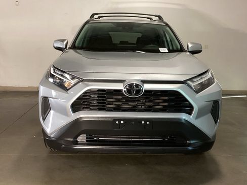 Used 2025 Toyota RAV4 XLE w/ Convenience Package AWD/4WD image 19