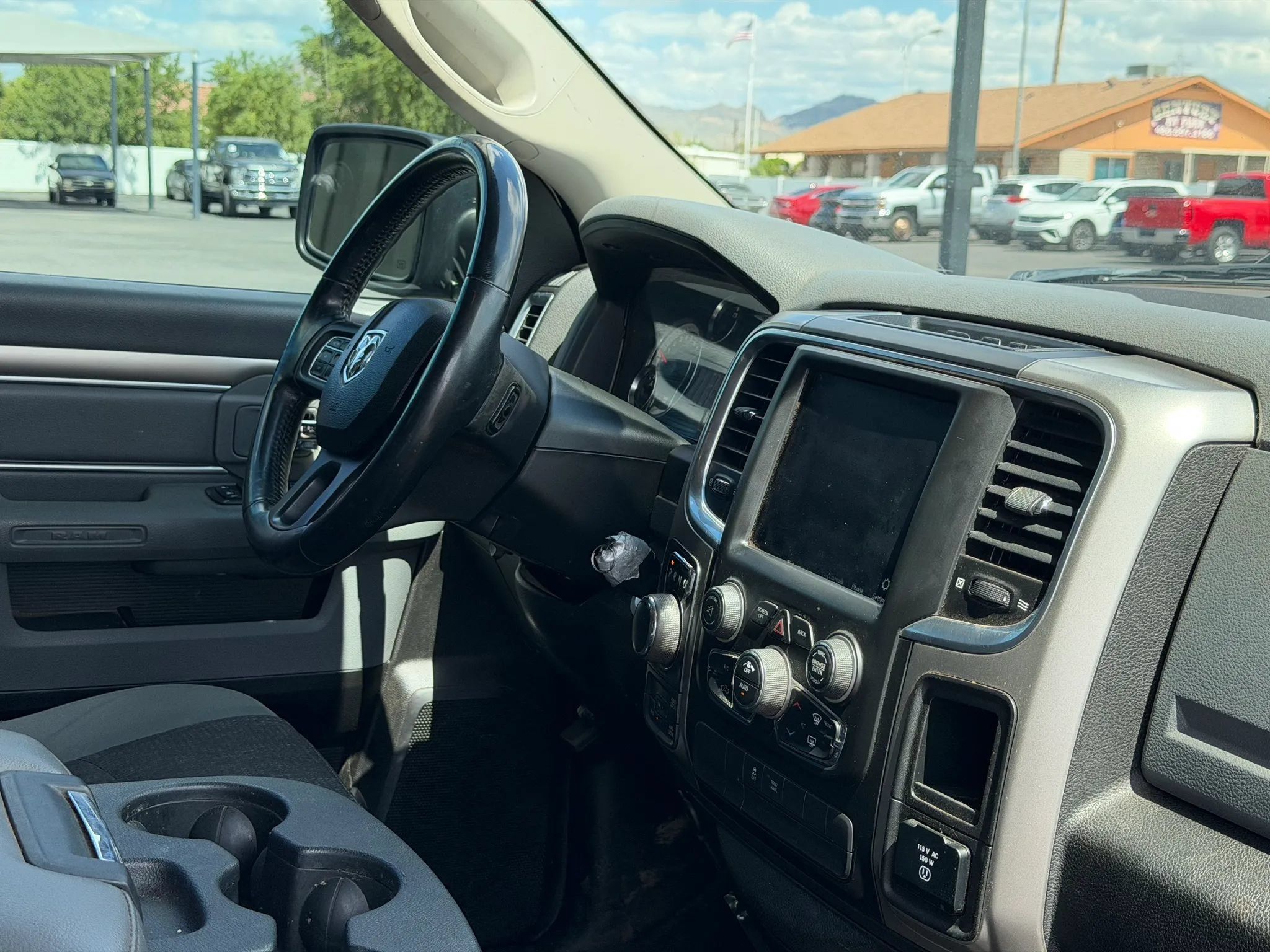 Used 2019 RAM 1500 Classic SLT w/ Luxury Group AWD/4WD image 24