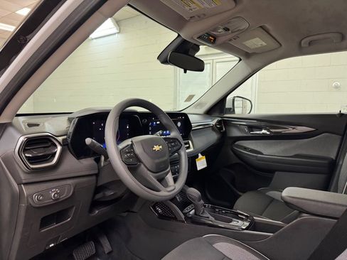 New 2026 Chevrolet TrailBlazer LT FWD image 13