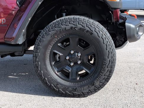 Certified 2022 Jeep Gladiator Mojave w/ LED Lighting Group image 11