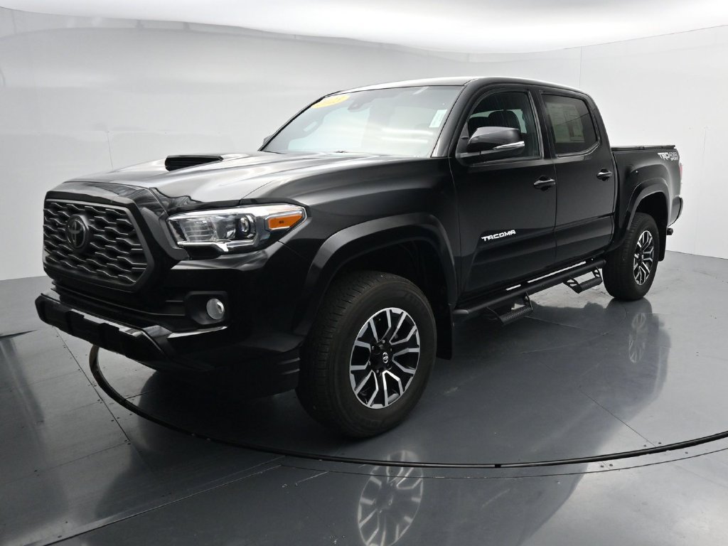 Used 2023 Toyota Tacoma TRD Sport AWD/4WD image 4
