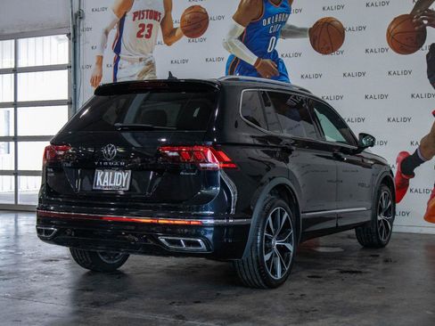 Used 2022 Volkswagen Tiguan SEL R-Line AWD/4WD image 23