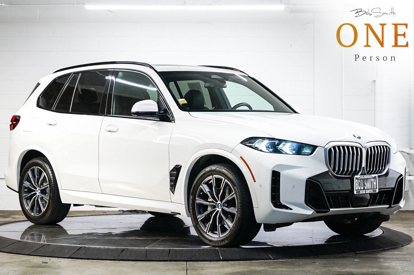 Certified 2024 BMW X5 sDrive40i w/ M Sport Package RWD image 1