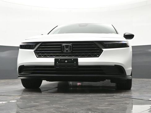 Used 2023 Honda Accord Sport image 31