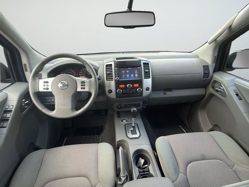 Used 2020 Nissan Frontier SV AWD/4WD image 13