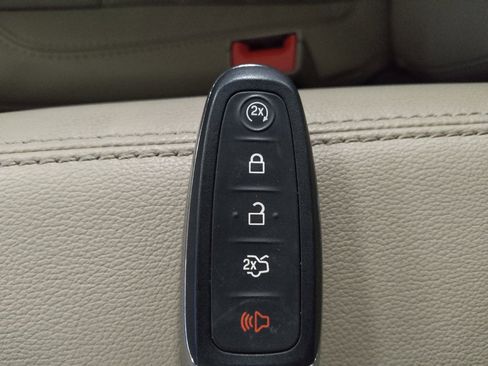 Used 2017 Ford Escape Titanium w/ Equipment Group 301A FWD image 32