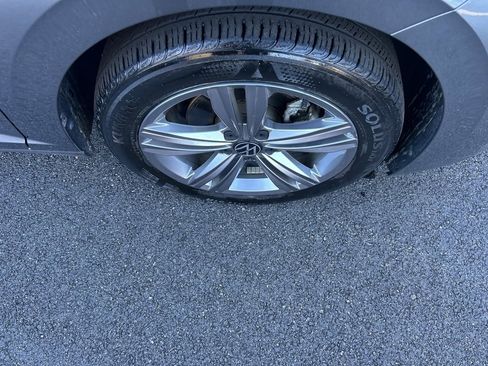 Used 2022 Volkswagen Jetta SE image 23