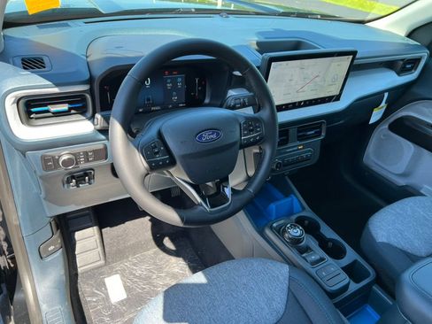 Used 2026 Ford Maverick XLT w/ XLT Luxury Package AWD/4WD image 16