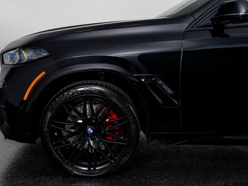 Used 2025 BMW X6 M Competition image 18