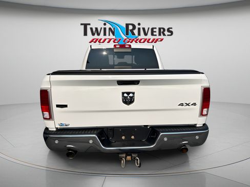 Used 2017 RAM 1500 Laramie w/ Convenience Group AWD/4WD image 3