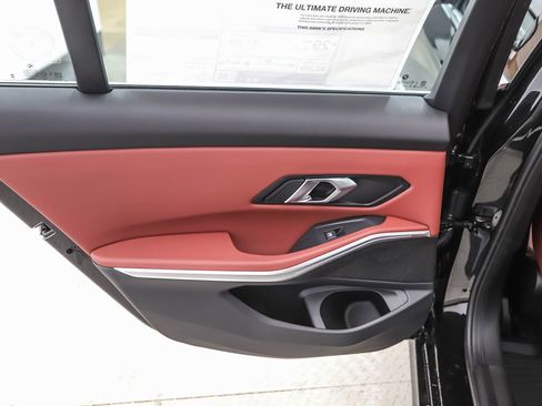 Used 2025 BMW 330i xDrive Sedan w/ Convenience Package image 19