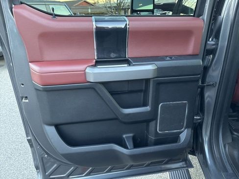 Used 2021 Ford F250 Platinum w/ FX4 Off-Road Package image 25