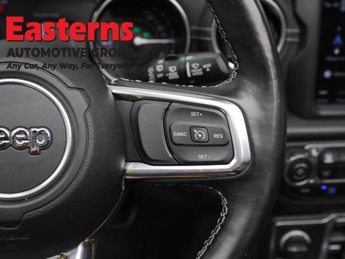 Used 2022 Jeep Wrangler Unlimited Sahara w/ Cold Weather Group AWD/4WD image 16