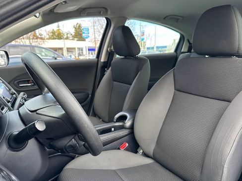 Used 2020 Honda HR-V LX image 22