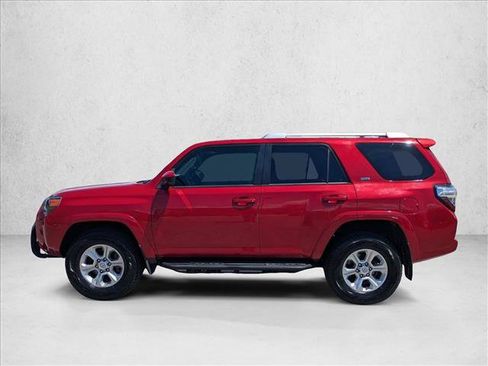 Certified 2018 Toyota 4Runner SR5 AWD/4WD image 9