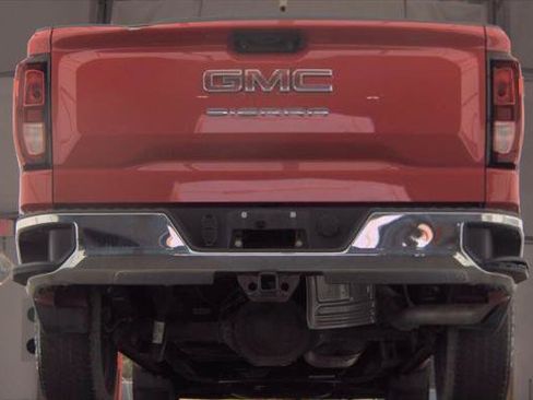 Used 2022 GMC Sierra 1500 Pro w/ Pro Value Package AWD/4WD image 9