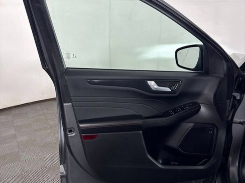 Used 2023 Ford Escape ST-Line AWD/4WD image 13