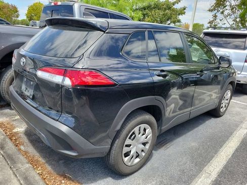 Used 2025 Toyota Corolla Cross L image 3