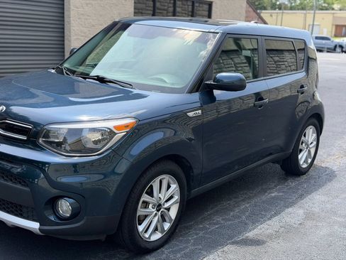 Used 2018 Kia Soul + FWD image 42