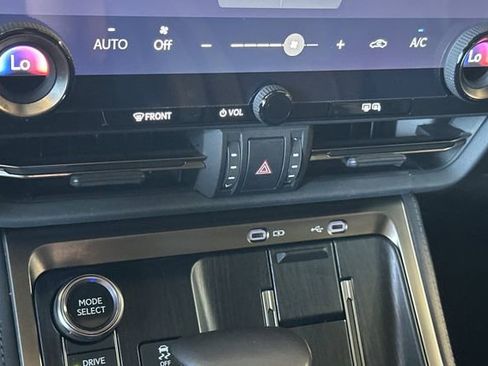 Used 2024 Lexus GX 550 AWD/4WD image 18