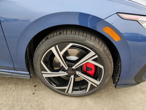 New 2026 Volkswagen GTI SE image 9