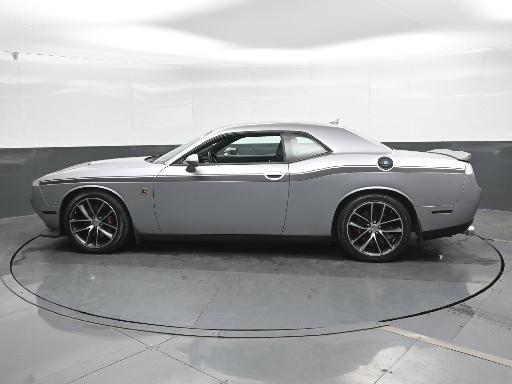 Used 2016 Dodge Challenger R/T Scat Pack RWD image 8