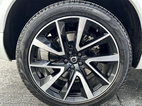 Certified 2023 Volvo XC90 B6 Plus w/ Protection Package Premier image 12